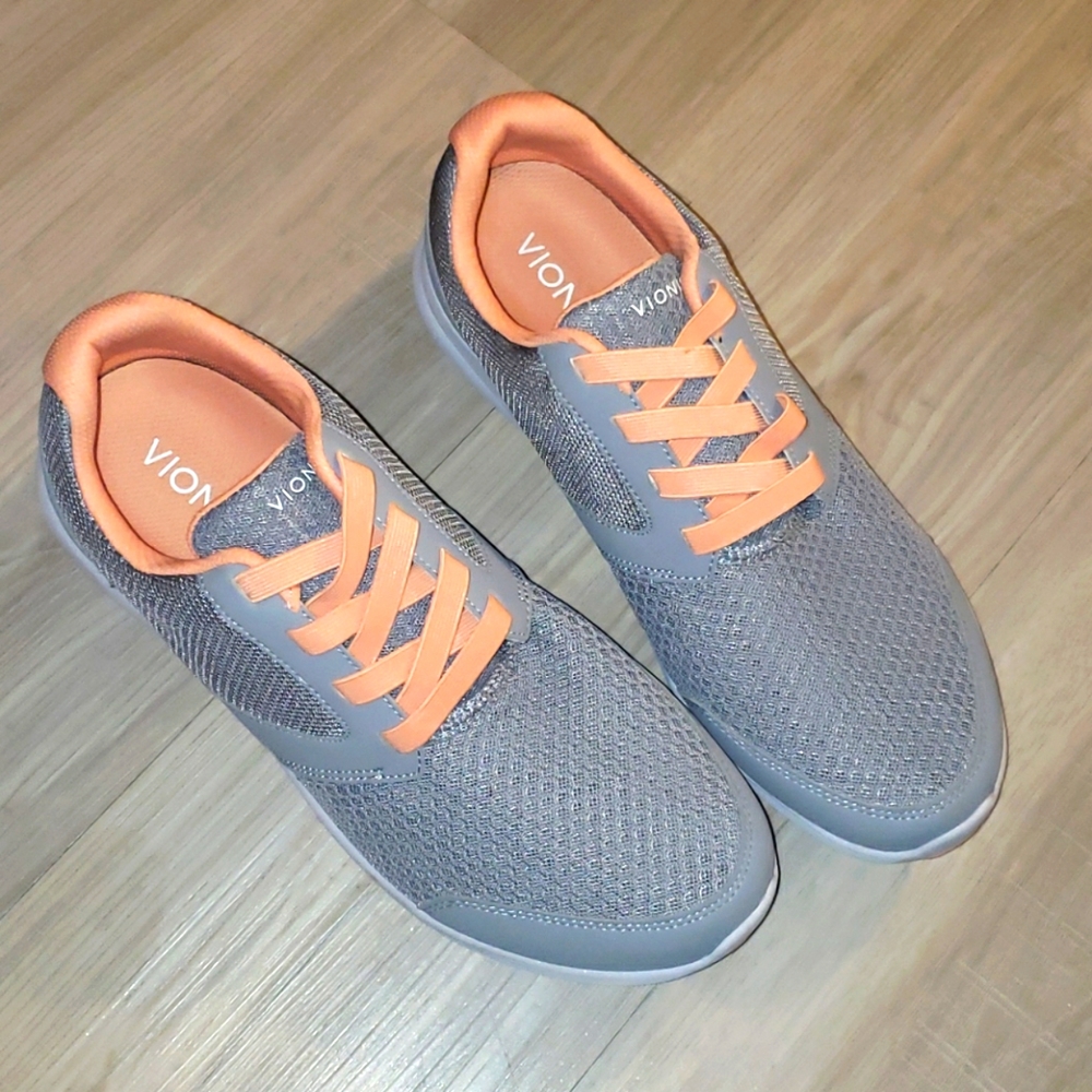 Vionic Maeve Mesh Gored Lace Sneakers